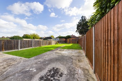 Images for Woodlands Avenue, Ruislip EAID:1378691778 BID:EAS