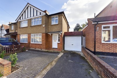 Images for Woodlands Avenue, Ruislip EAID:1378691778 BID:EAS