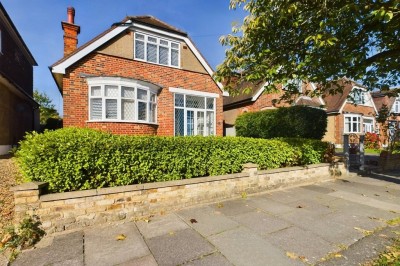 Images for Chamberlain Way, Pinner, Middlesex EAID:1378691778 BID:EAS