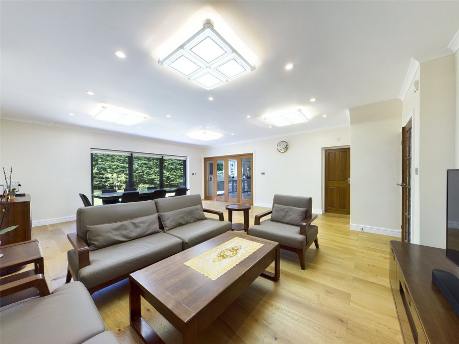 Images for Frobisher Close, Pinner