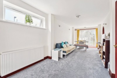 Images for Summit Road, Northolt, Middlesex EAID:1378691778 BID:RUI