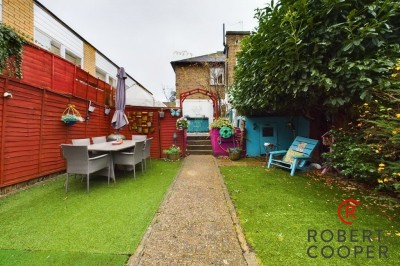 Images for Queens Avenue, Greenford EAID:1378691778 BID:RUI