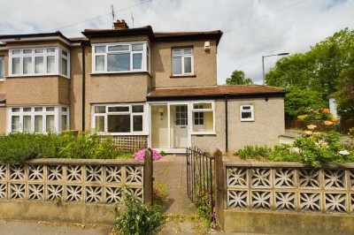 Images for Elm Avenue, Eastcote, Middlesex EAID:1378691778 BID:EAS