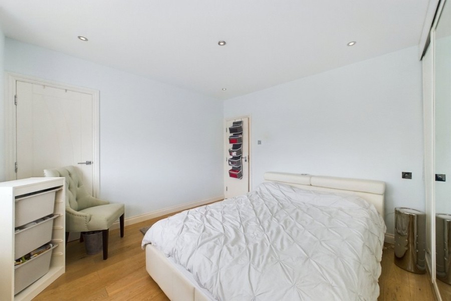 Images for Royal Crescent, South Ruislip