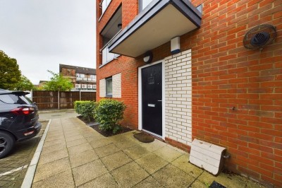 Images for Arla Place, South Ruislip EAID:1378691778 BID:RUI